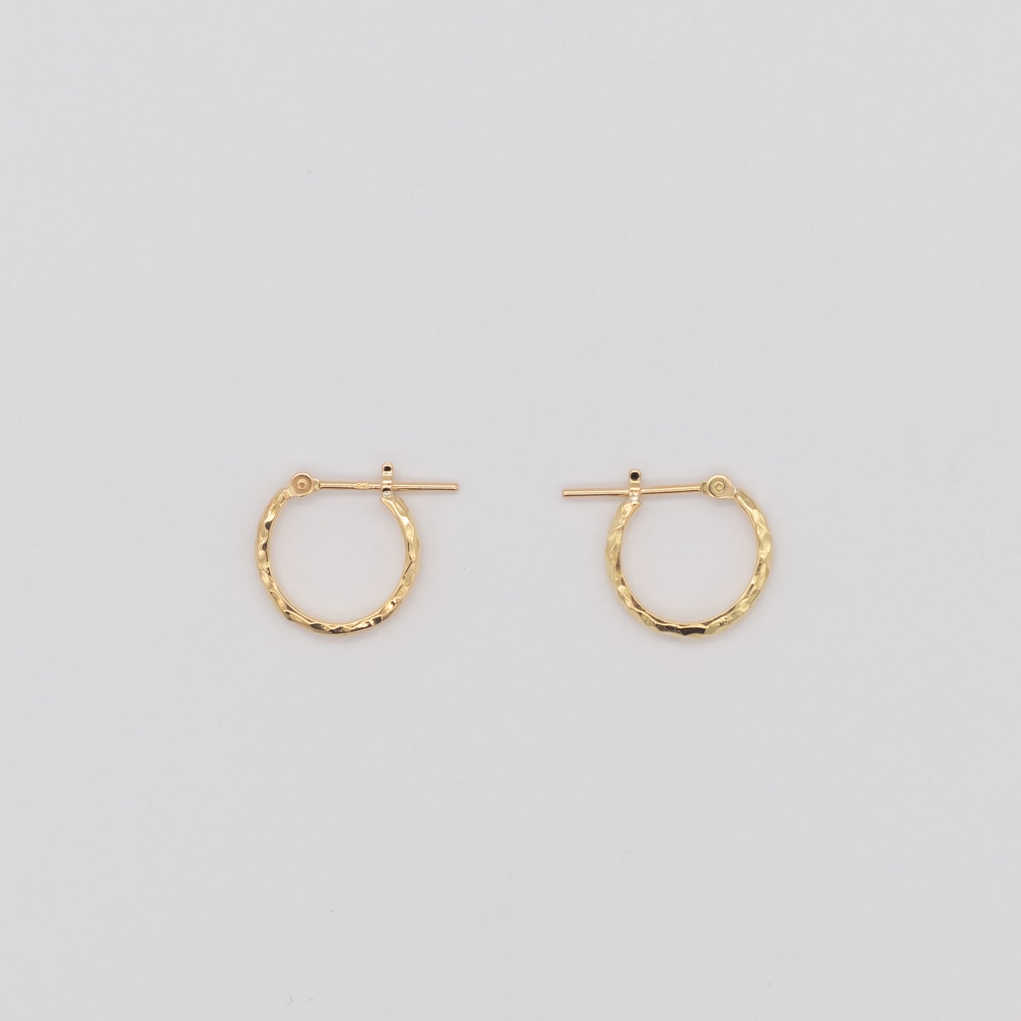LAKAS K18YG hoop earring