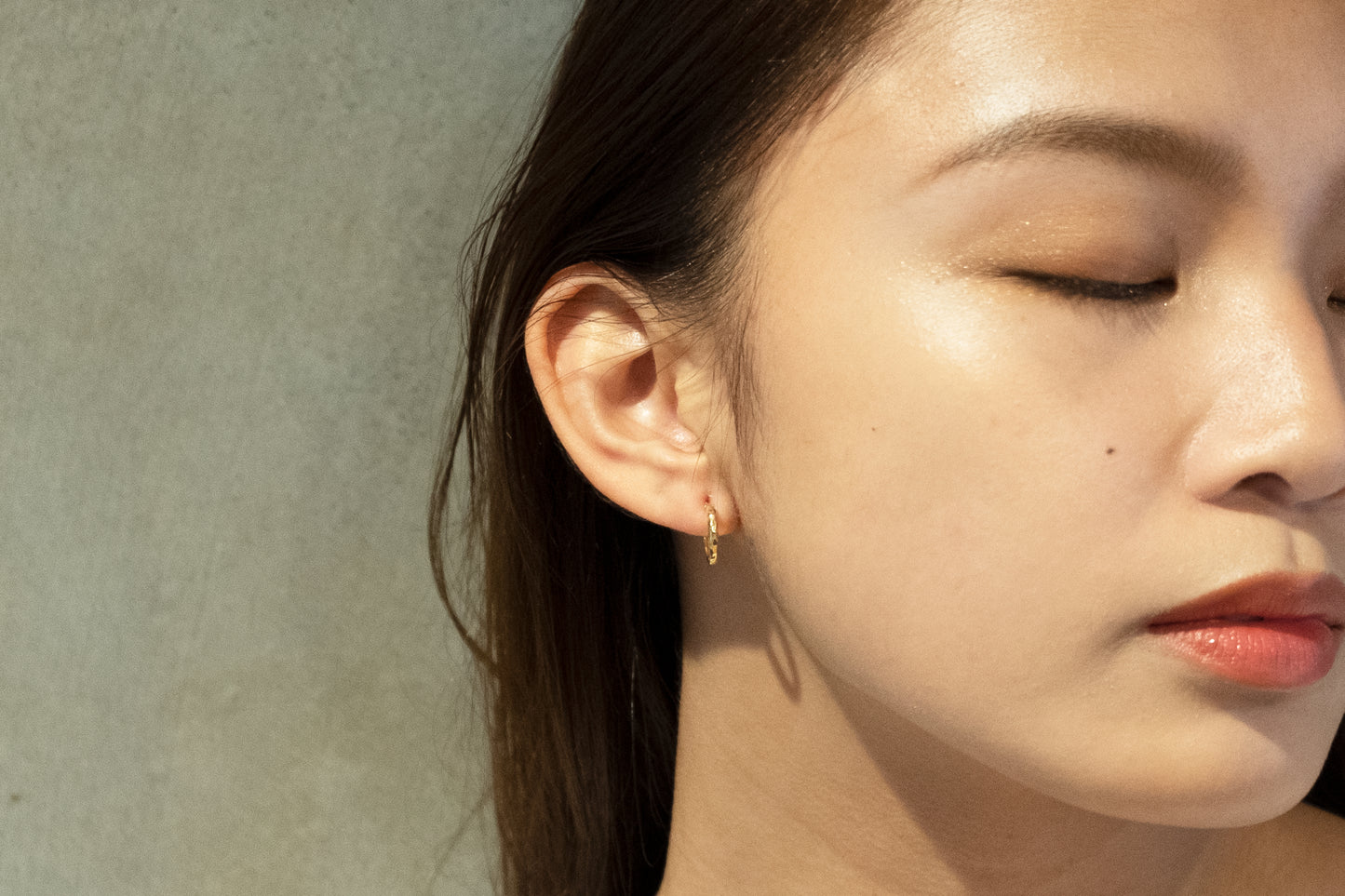 LAKAS K18YG hoop earring