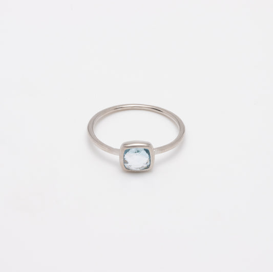 PT950 ブルートパーズ ローズカット リング LeLi