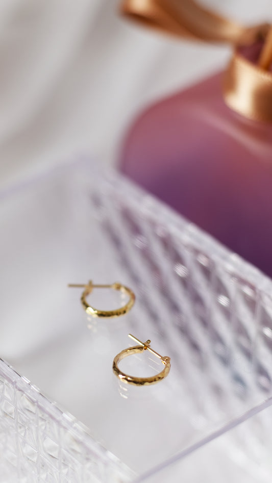 LAKAS K18YG hoop earring